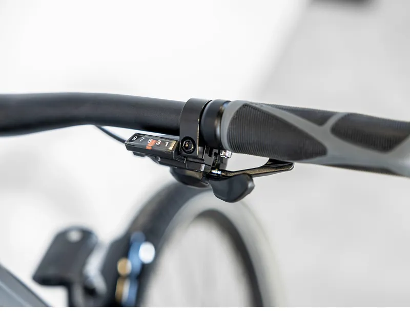 Trek Dual Sport 2 Equipped Gen 5 in Grey-8